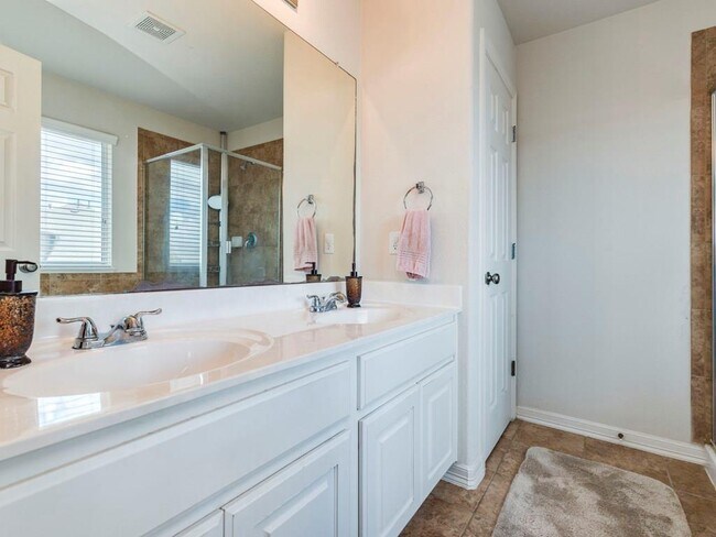 Building Photo - 13717 Field Spar Dr