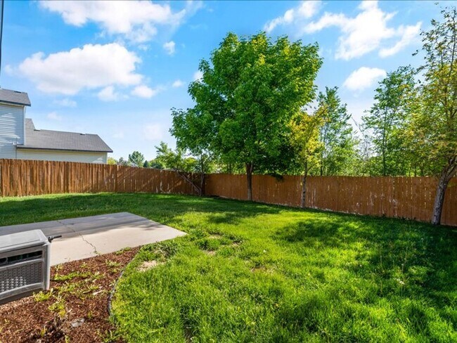 Building Photo - 3 Bedroom 2.5 Bathroom Home in Southwest B...