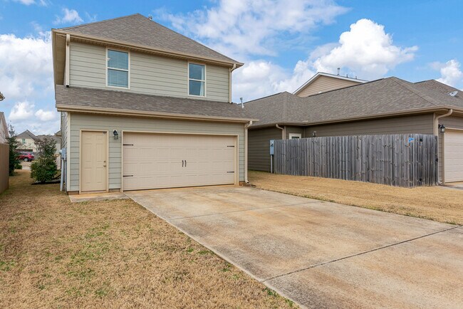 Building Photo - 6010 Stonewater Ct