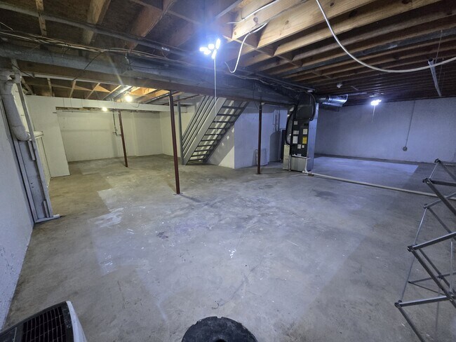 Building Photo - 6342 Jamison Way