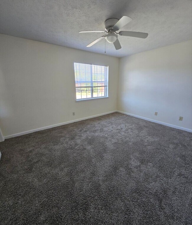 Building Photo - 5382 Whisperwood Ct