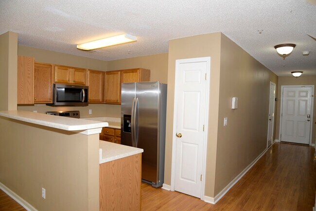 Building Photo - 406 Crooked Pne Trl