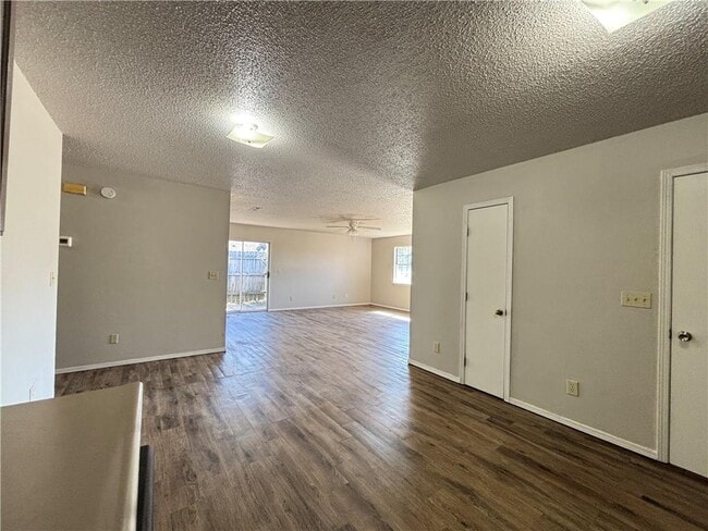 Building Photo - 3166 Singletree Ave