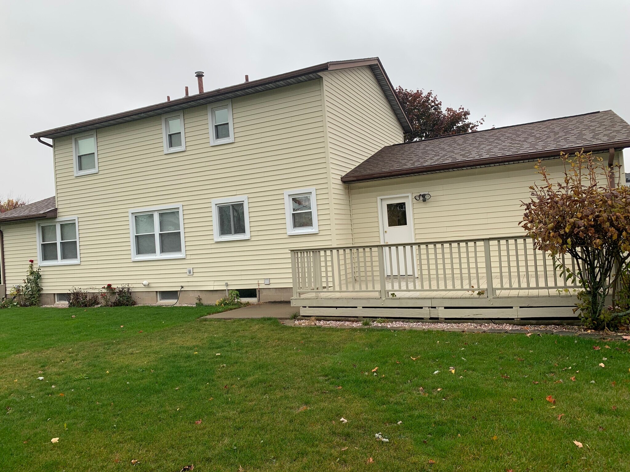 Building Photo - 160 Brandy Brook Ln