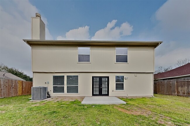 Building Photo - 2506 Buckminster Dr