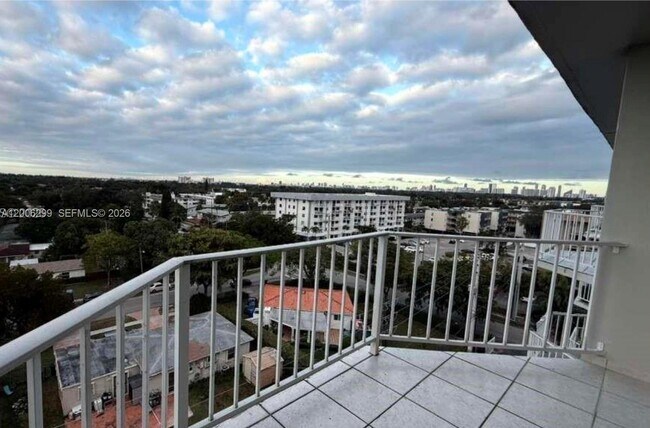 Building Photo - 16740 NE 9th Ave