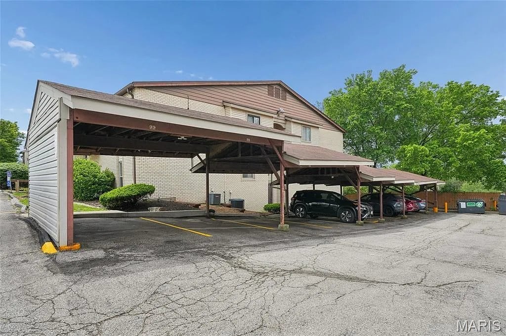 Building Photo - 1279 Guelbreth Lane