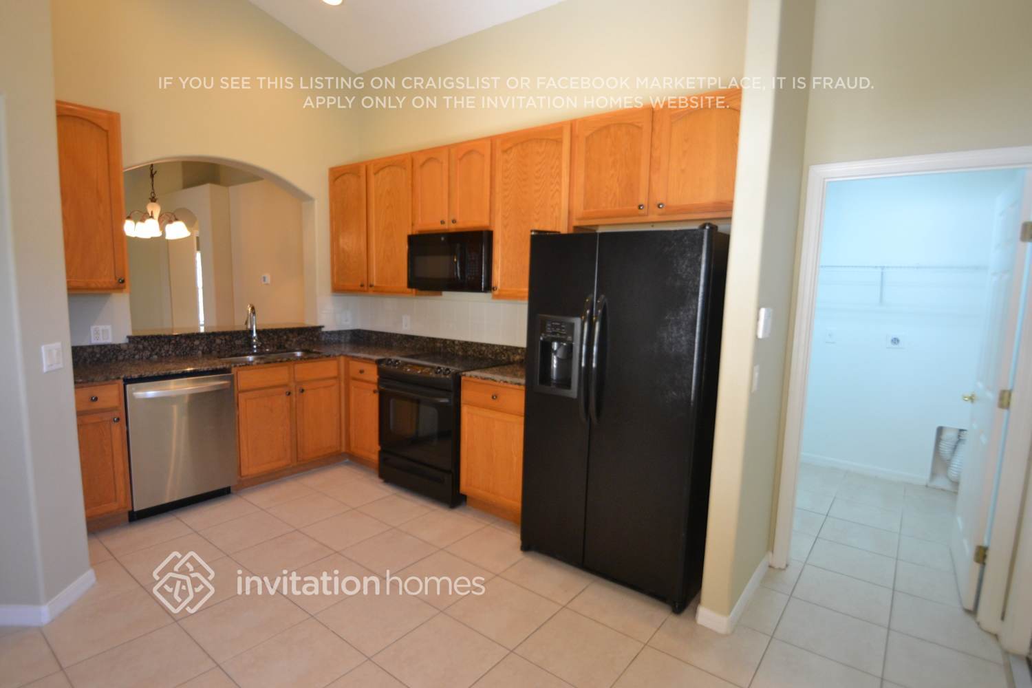 Building Photo - 3351 Heath Dr
