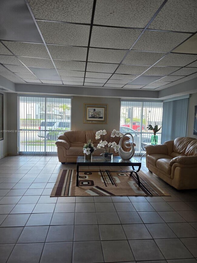 Building Photo - 7440 Harding Ave