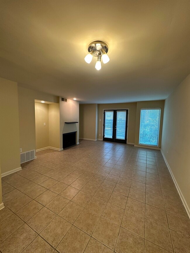 Building Photo - 1837 Gray Ridge Cove