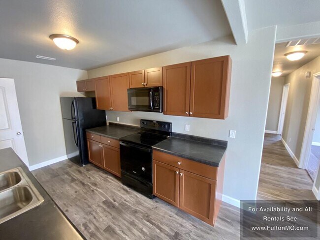 Building Photo - 501 Commons Drive