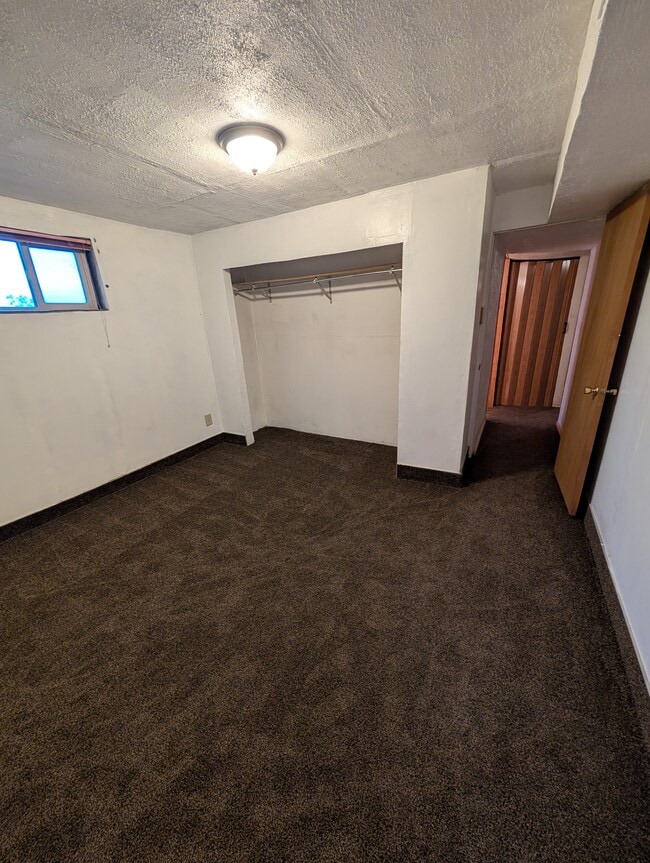 Building Photo - 277 W 600 S