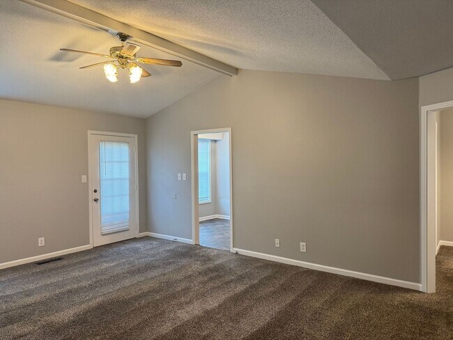 Building Photo - 104 Cornelia Ct