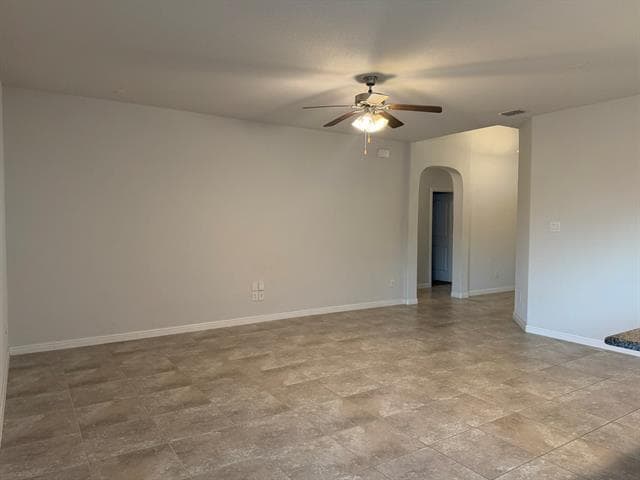 Building Photo - 1112 Genola Dr