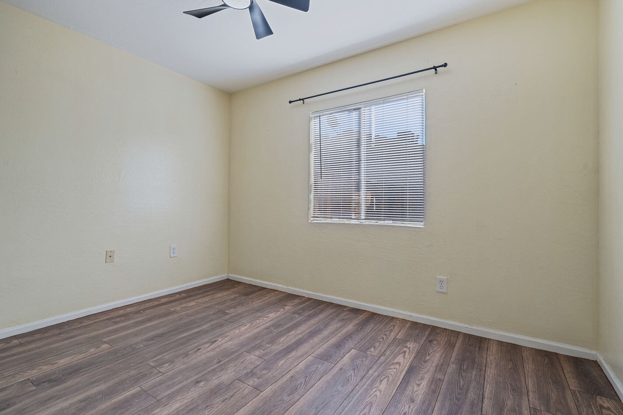 Building Photo - 2745 E Willetta St