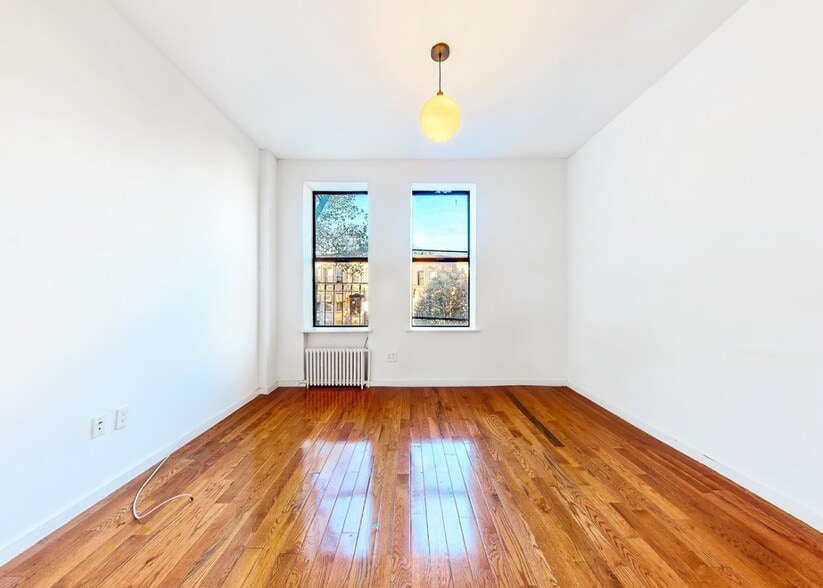 Building Photo - Lincoln Road