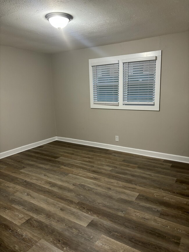 Building Photo - 3881 Spencer Cir