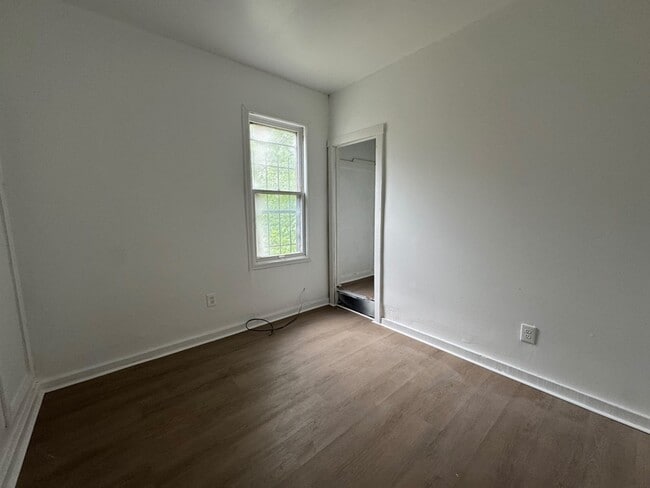 Building Photo - 4720 Garland St