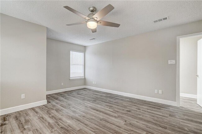 Building Photo - 6009 Avery Island Ave
