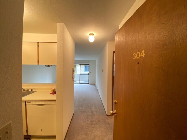 Interior Photo - Shorecrest Apartments