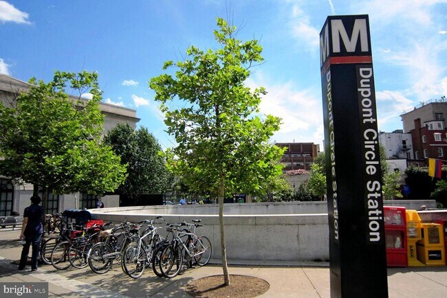 Building Photo - 1718 Corcoran St NW