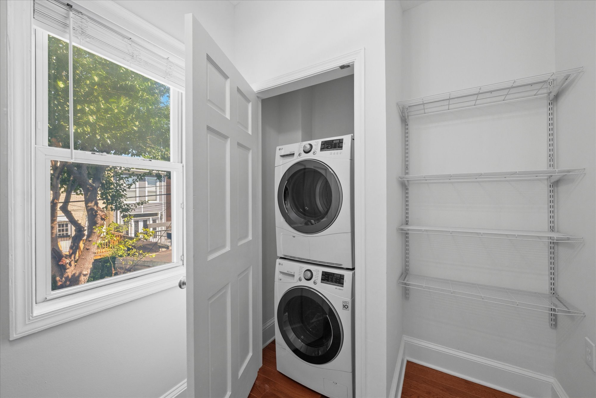 In Home W/D - 1208 1/2 Wylie St NE