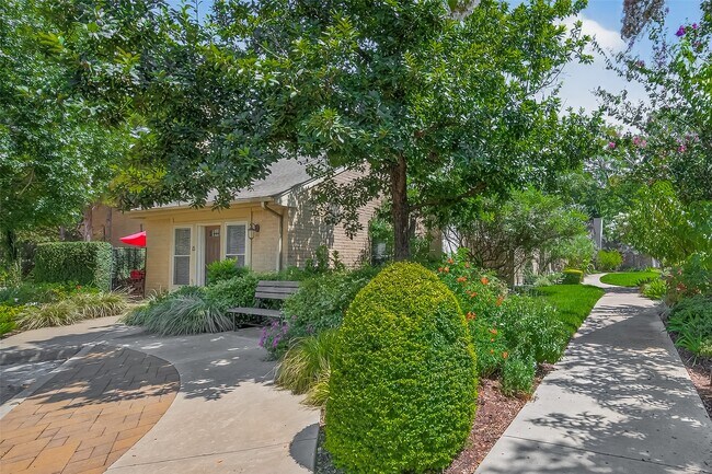 Building Photo - 12625 Memorial Dr