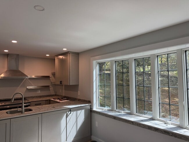 Building Photo - One Bedroom Cottage on 17 acres