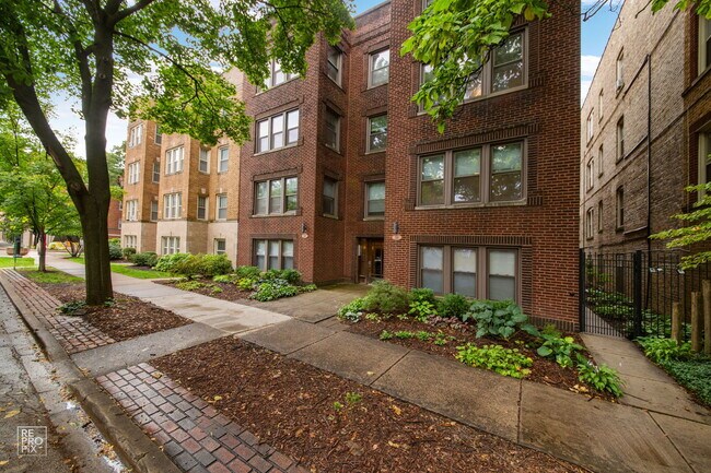 Primary Photo - 107 Harrison St