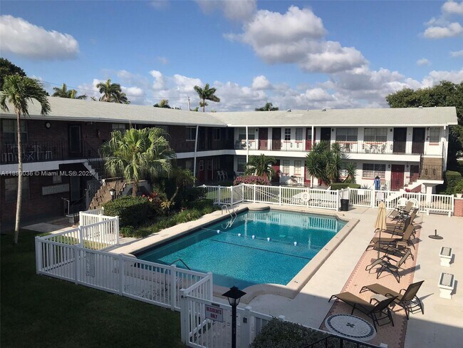 Primary Photo - 1050 Atlantic Shores Blvd