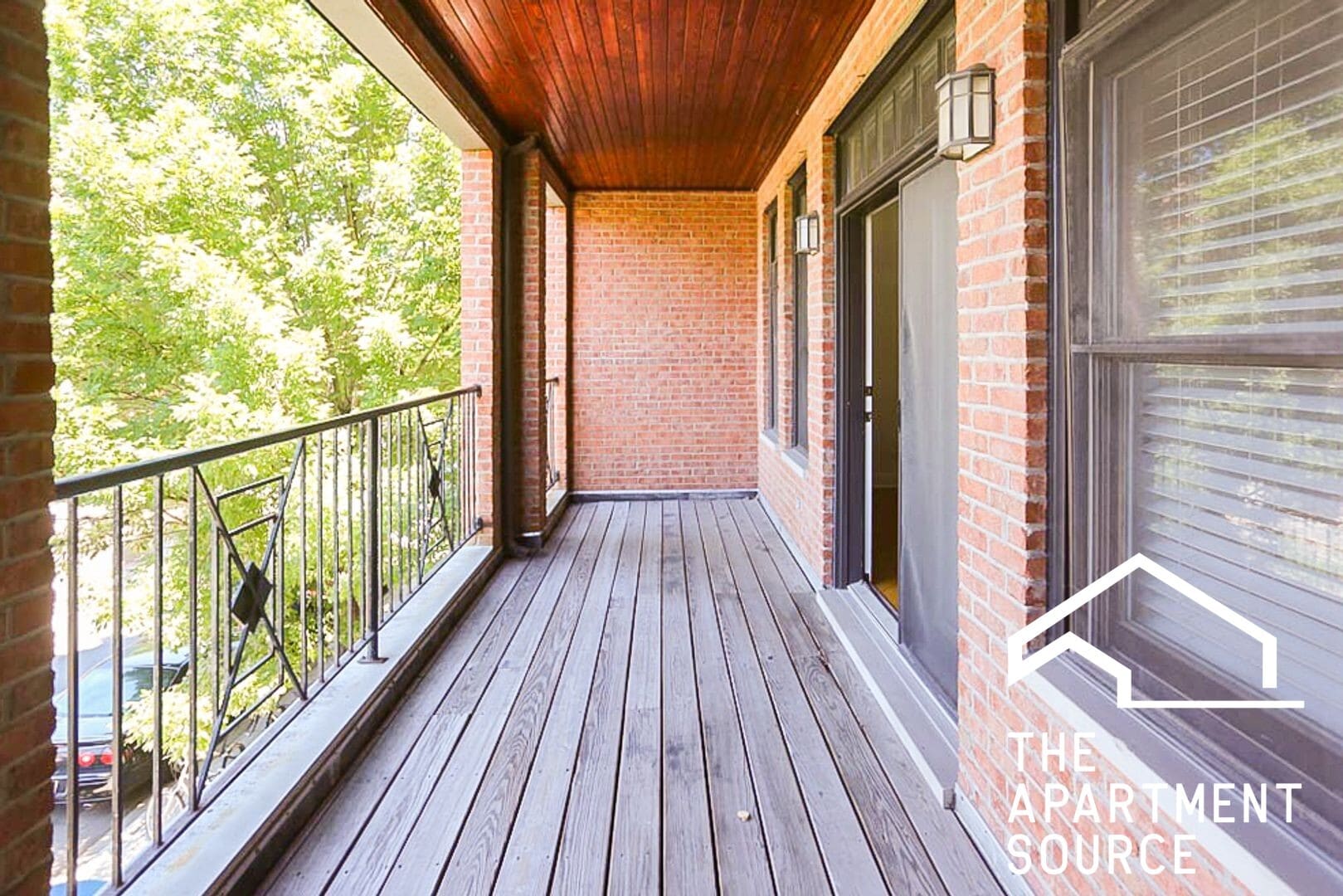 Building Photo - 3856 N Southport Ave