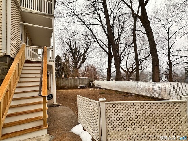 Building Photo - 253 Olivia St