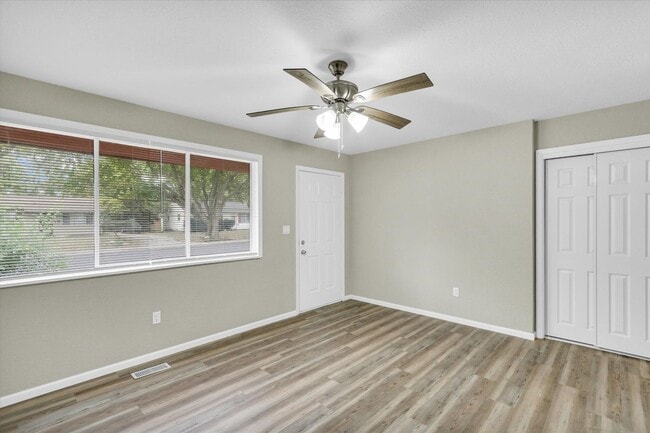 Building Photo - Complete Remodel!  3 Bedroom Home - Available November 2026