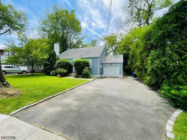 Building Photo - 274 Woodland Ave