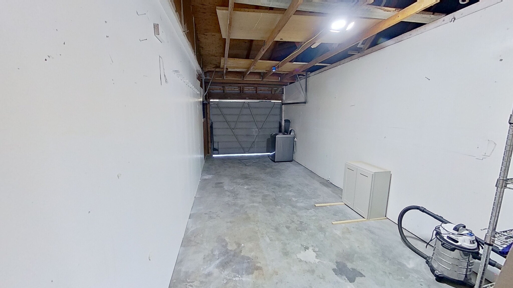 Building Photo - 4675 Holland St