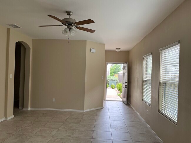 Building Photo - 205 Aquero Blvd