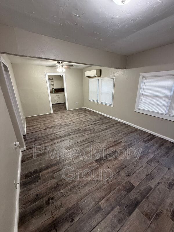 Building Photo - 308 Chestnut St