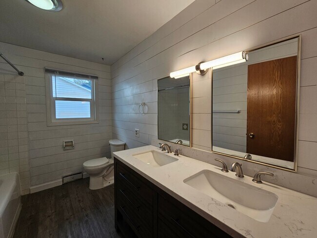 Building Photo - Beautiful Four Bedroom House with Dogs Considered *Move-in Bonus: First Month Free*