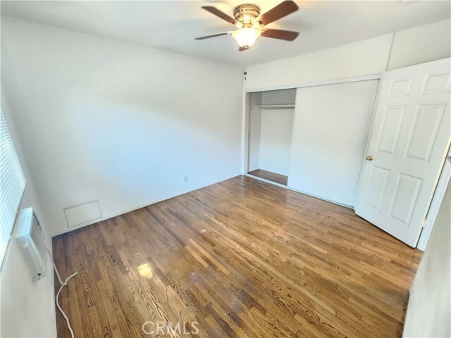 Building Photo - 14229 Moorpark St