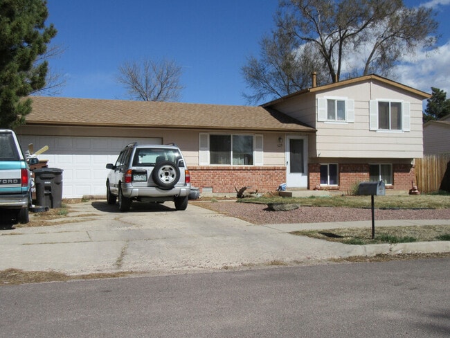 Building Photo - 529 Corte Amino