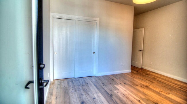 Building Photo - 1375 Minna St