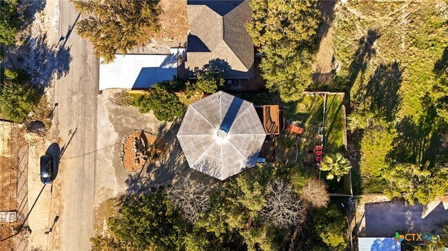 Building Photo - 1433 Riviera Dr