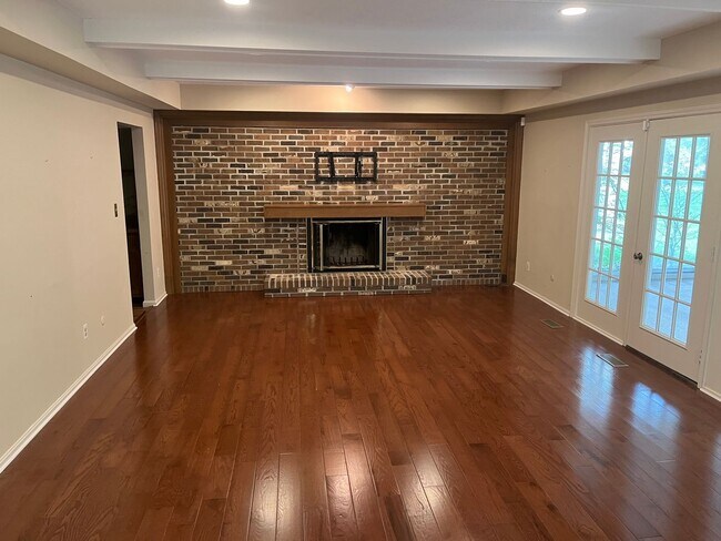 Building Photo - 2259 Augusta Ct