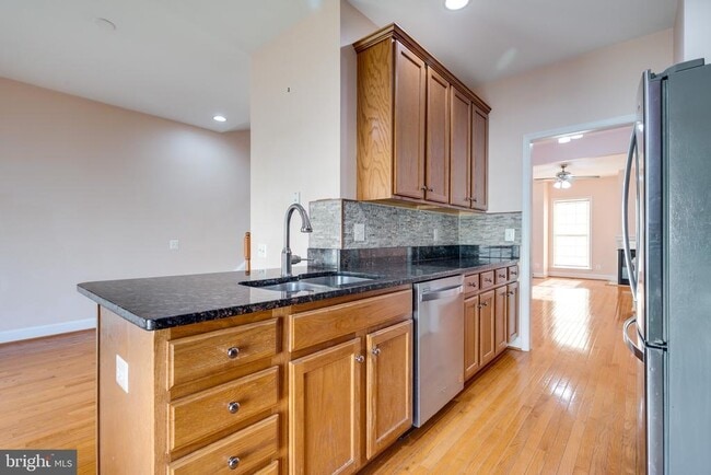 Building Photo - 2415 Terra Cotta Cir