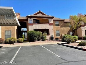 Building Photo - 231 W Horizon Ridge Pkwy
