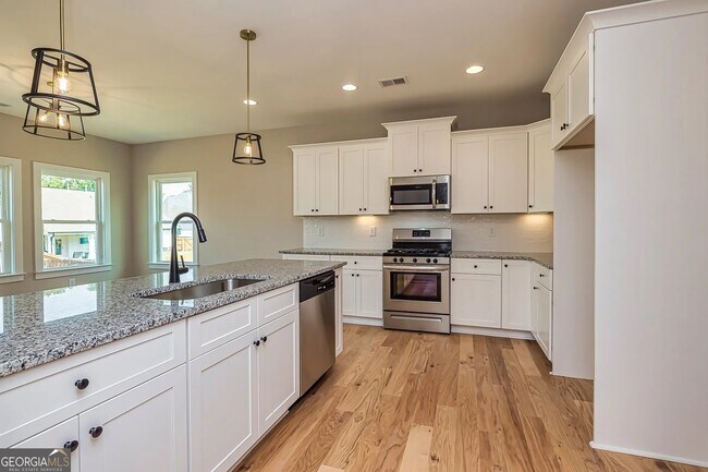 Building Photo - 69 Oakhurst Trail