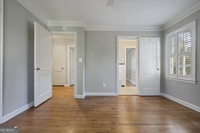 Building Photo - 849 Kipling Dr NW