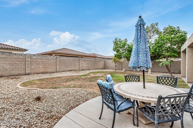 Building Photo - 305 S 165th Dr