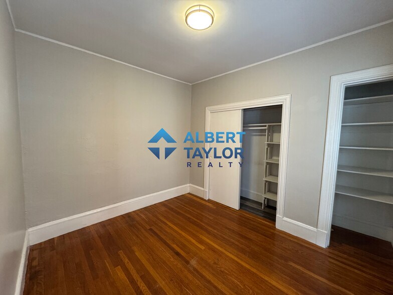 Building Photo - 61 Dana St