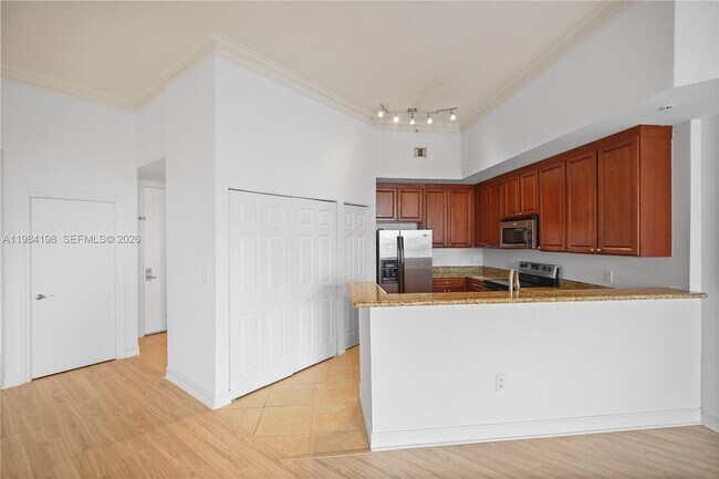 Building Photo - 3001 NE 185th St